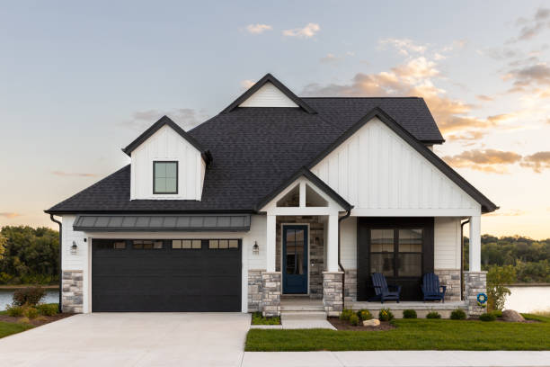 Best Roof Moss and Algae Removal  in Attica, IN